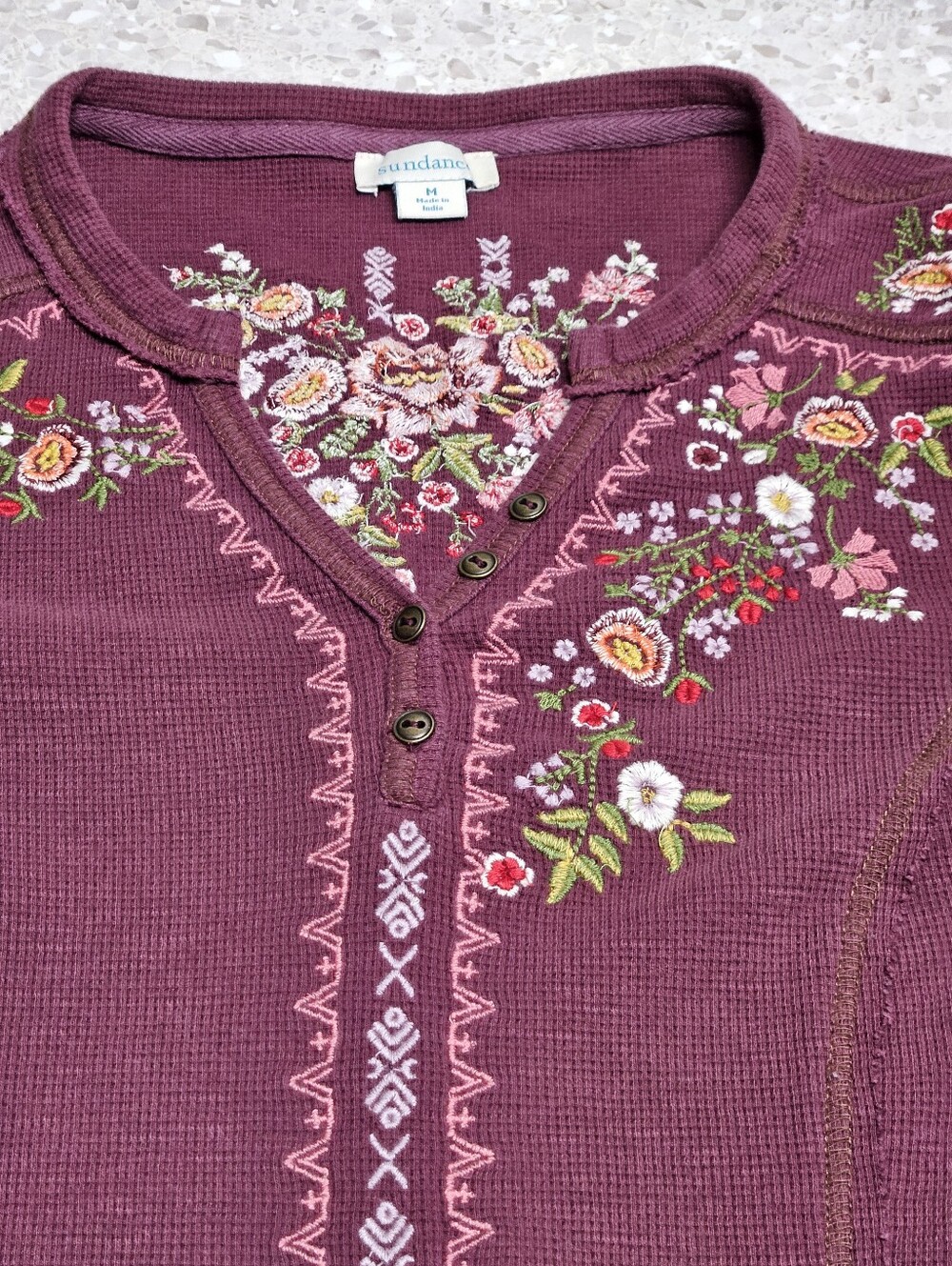 Sundance Fayette Floral Embroidered Henley Top Size Medium - Picture 6 of 9